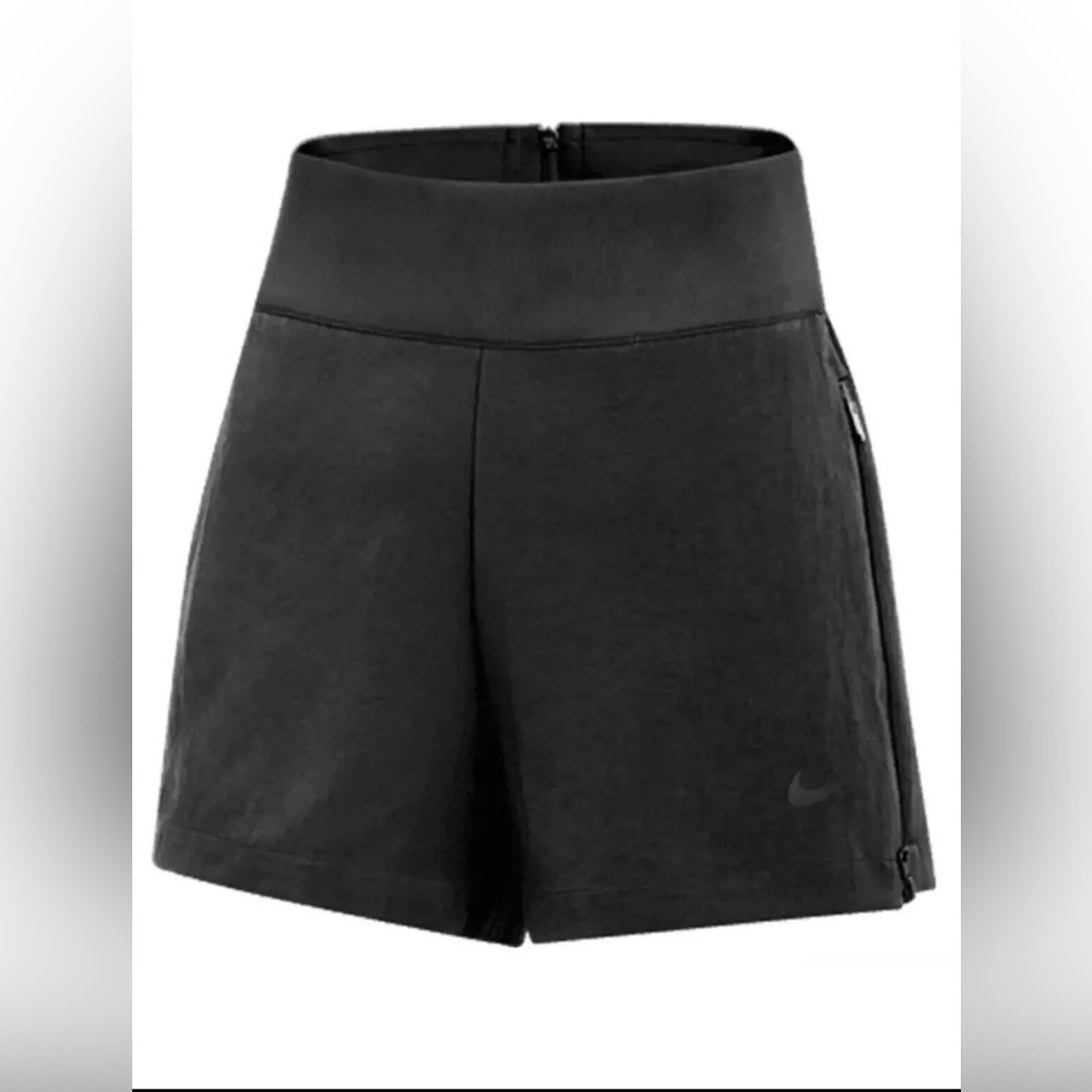 Nike | Team Tech Pack Woven Shorts | Medium | Black